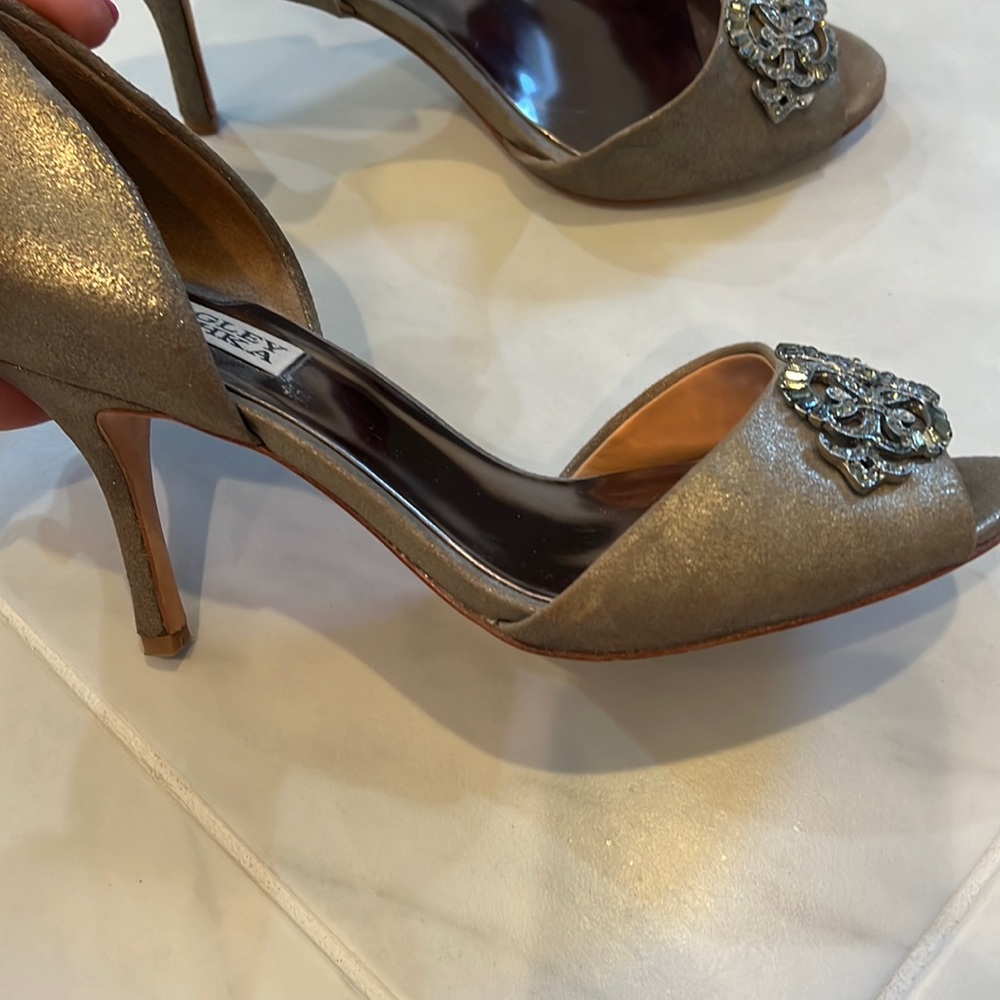 Badgley Mischka metallic heels 8.5